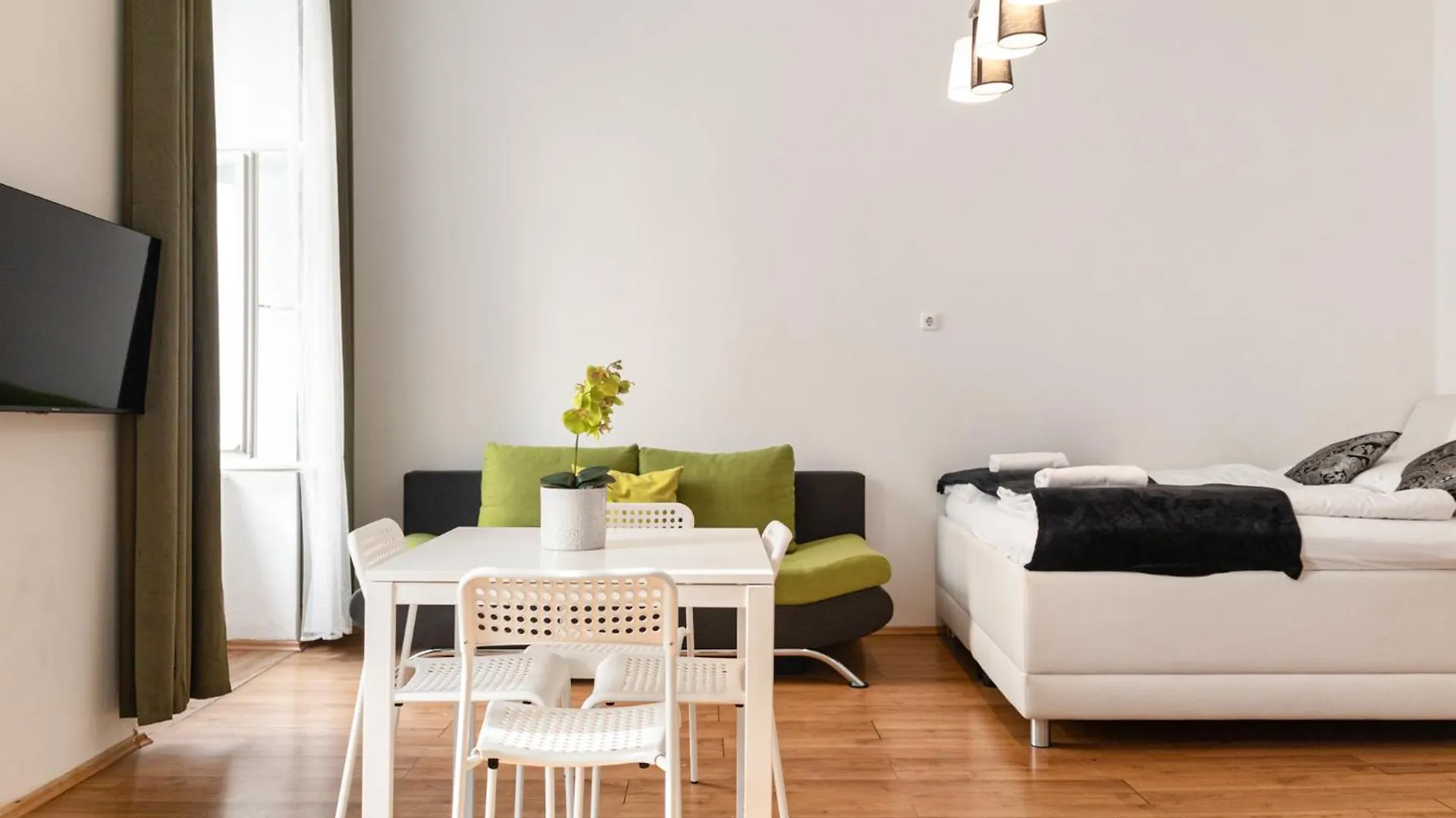 Comfortable 2Br Apt Central And Well Connected Vienna Apartment