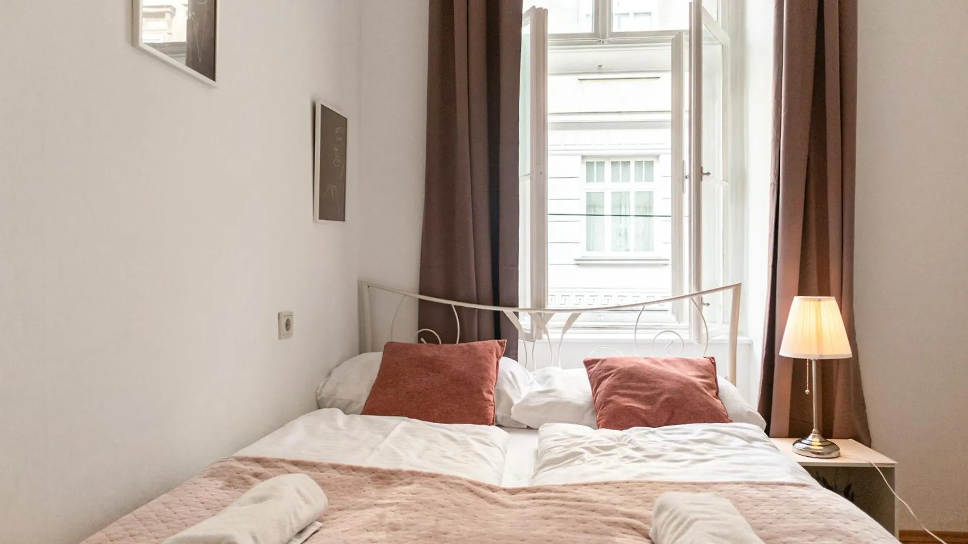Apartment Comfortable 2Br Apt Central And Well Connected Vienna