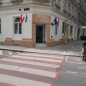  Albergue Ch-hostel
